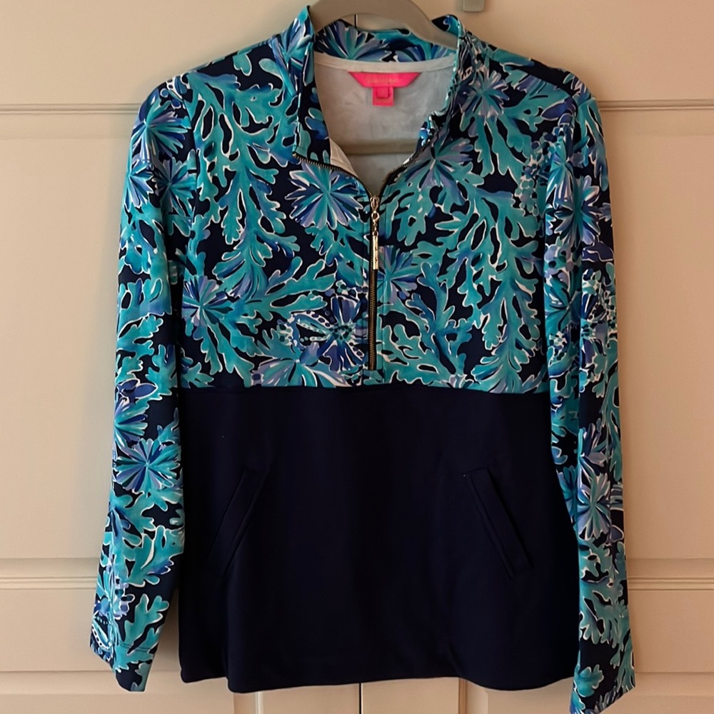 Lilly Pulitzer Asher Popover Top IN TOO DEEP Bright Navy small worn twice